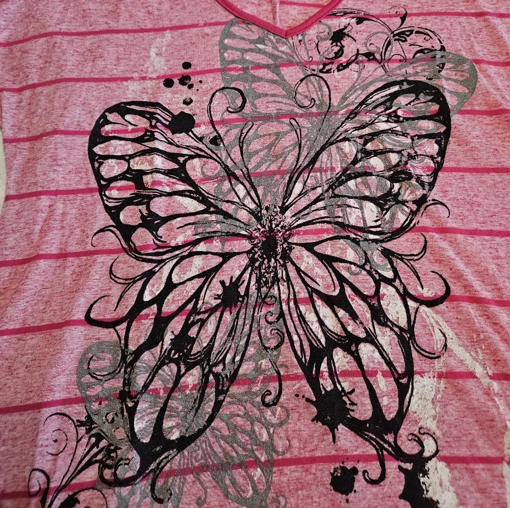 Pink Butterfly Top - Picture 5 of 6